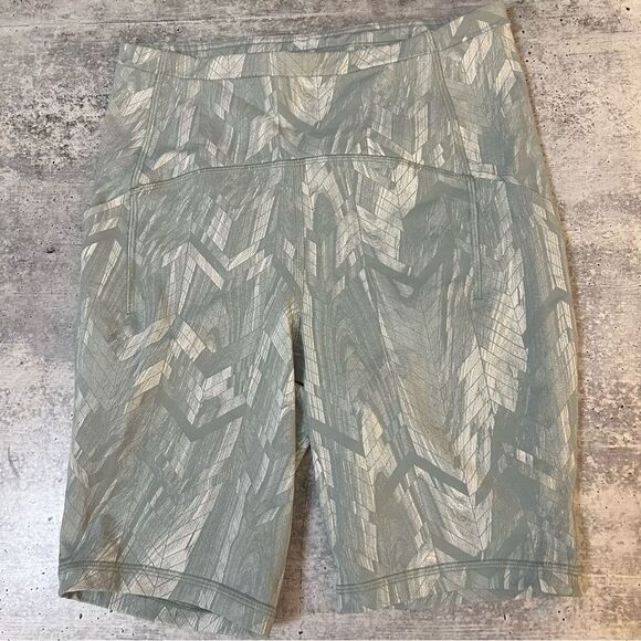 Lululemon Swift Speed HR Short 8” Biker Size 6 Jacquard Silver Blue - Picture 1 of 9